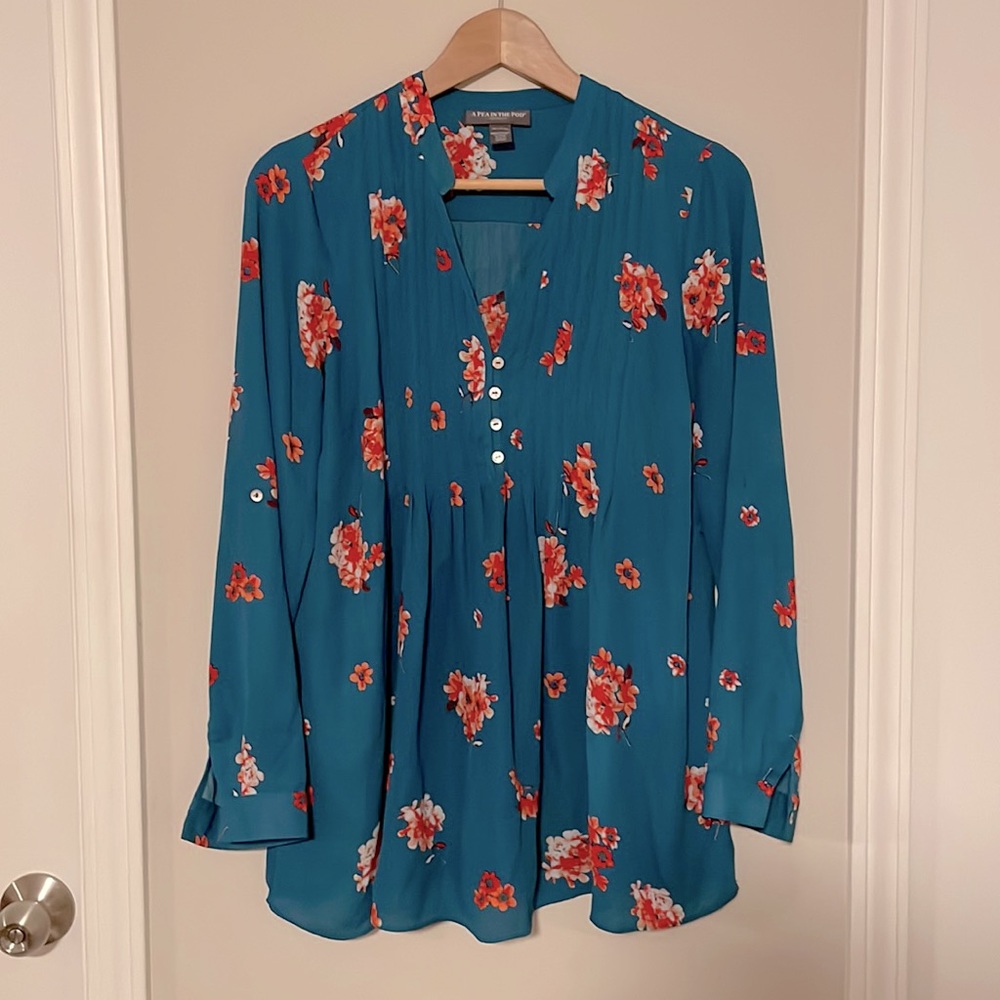 Teal A Pea in the Pod maternity blouse size Medium